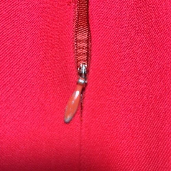 Vintage Red 100% Wool Midi Skirt Size 4 Beautiful with flaws - Picture 8 of 8